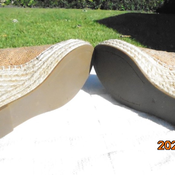 Kenneth Cole Olivia wedges - Picture 5 of 6